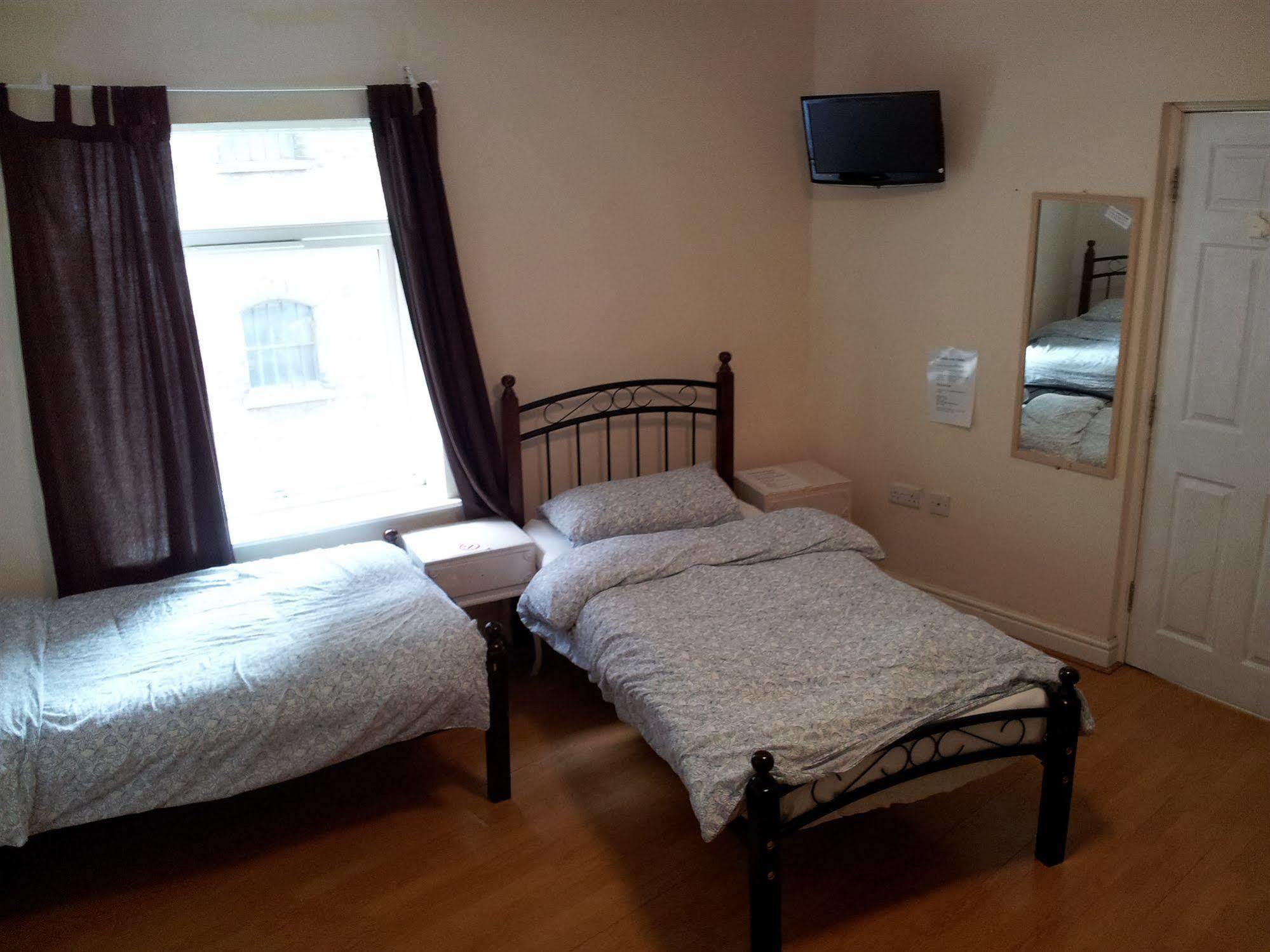 Ten Streets Bed & Breakfast Liverpool Eksteriør bilde