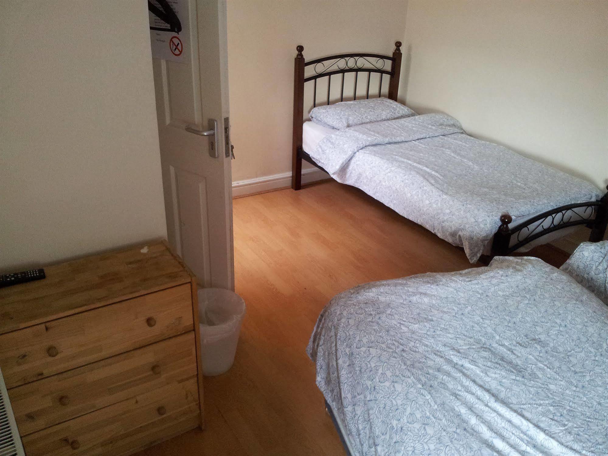 Ten Streets Bed & Breakfast Liverpool Eksteriør bilde